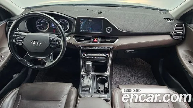 Hyundai Grandeur 2017 thumb 6