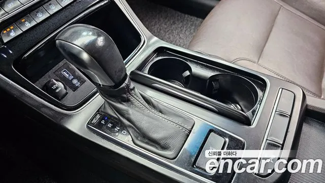 Hyundai Grandeur 2017 thumb 4
