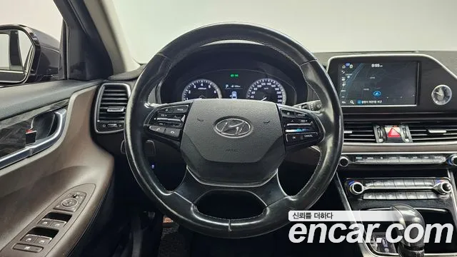 Hyundai Grandeur 2017 thumb 12