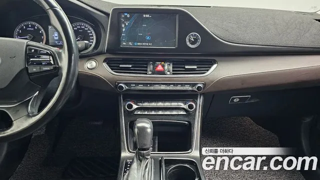 Hyundai Grandeur 2017 thumb 2