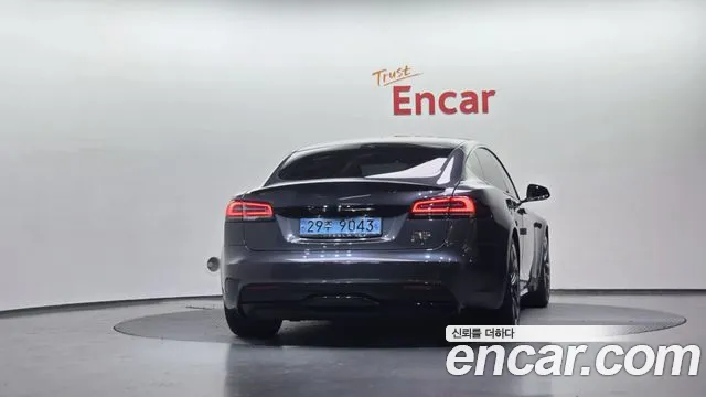 Tesla Model S 2023 thumb 10