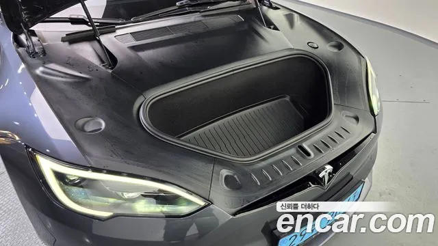 Tesla Model S 2023 thumb 4