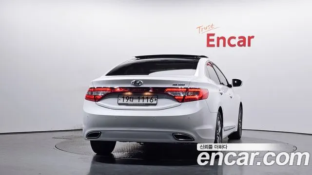 Hyundai Grandeur 2014 thumb 10