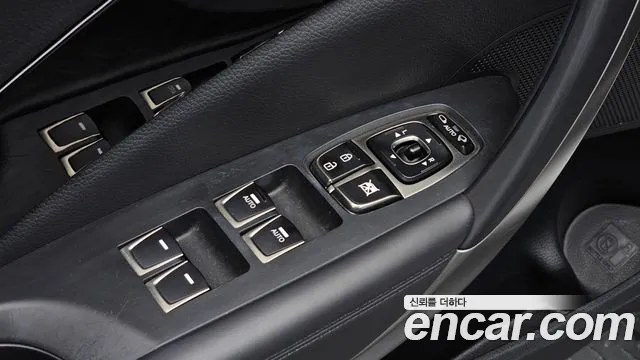 Hyundai Grandeur 2014 thumb 6