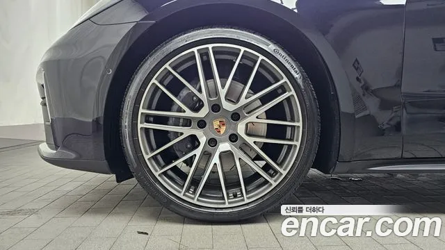 Porsche Panamera 2024 thumb 9