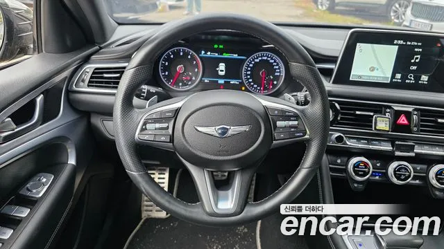 Genesis G70 2017 thumb 6