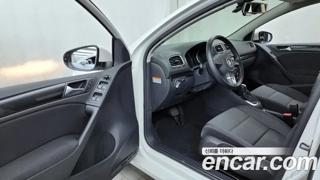 Volkswagen Golf Sportsvan 2011 thumb 6