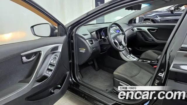 Hyundai Avante 2010 thumb 12