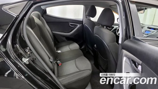Hyundai Avante 2010 thumb 6