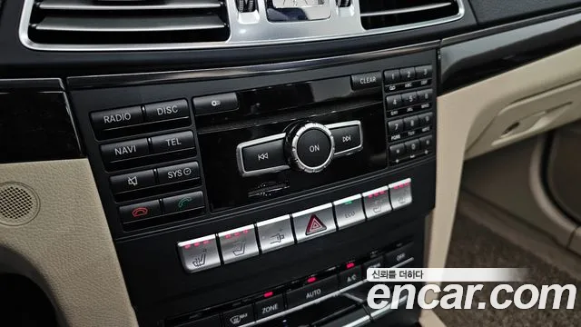 Mercedes-Benz E-Class 2014 thumb 5