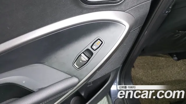 Hyundai Santafe 2018 thumb 6