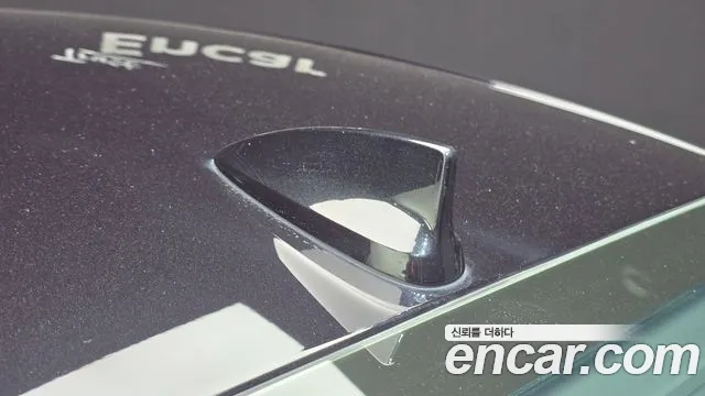 Genesis G80 2021 thumb 12