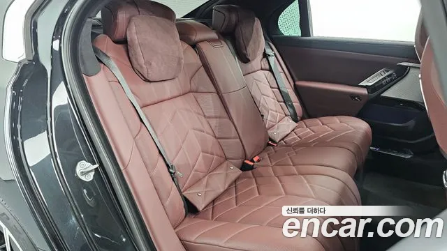 BMW 7 серии 2023 thumb 4