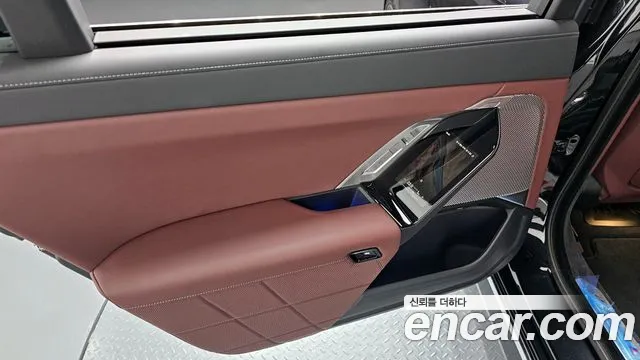 BMW 7 серии 2023 thumb 2