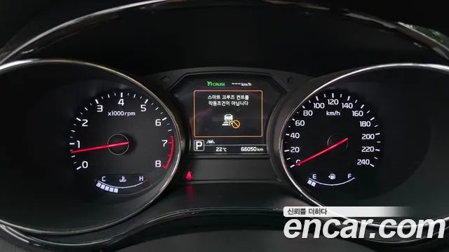 Kia Carnival 2017 thumb 2