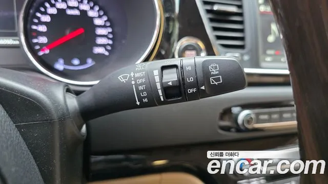 Kia Carnival 2017 thumb 9