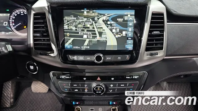 KGM Rexton 2019 thumb 3