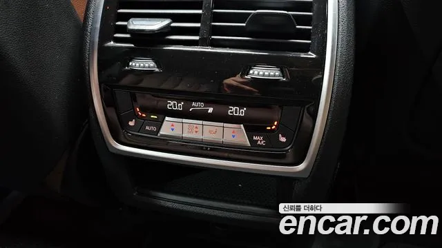 BMW X6 2021 thumb 10