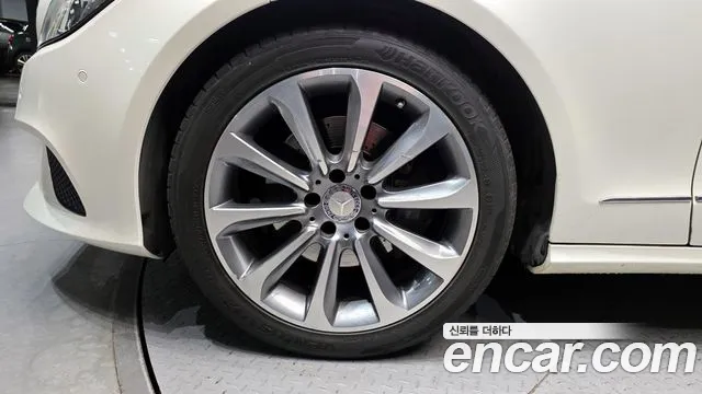 Mercedes-Benz CLS 2016 thumb 6