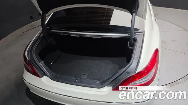 Mercedes-Benz CLS 2016 thumb 9