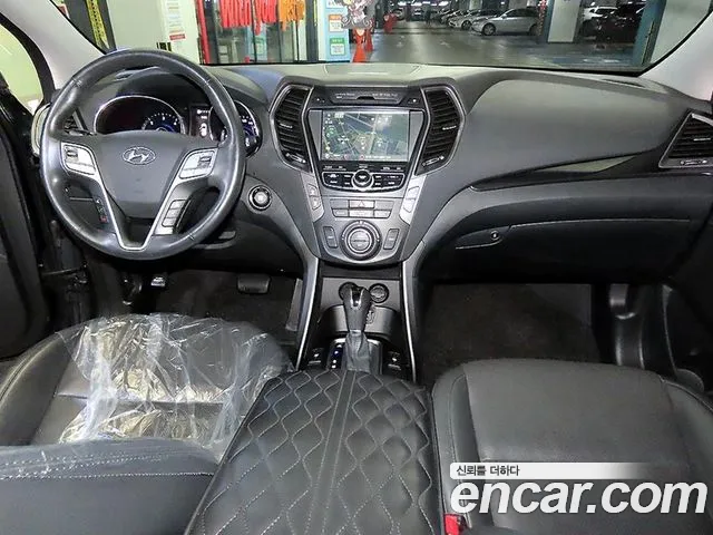 Hyundai Санта Фе 2014 thumb 9