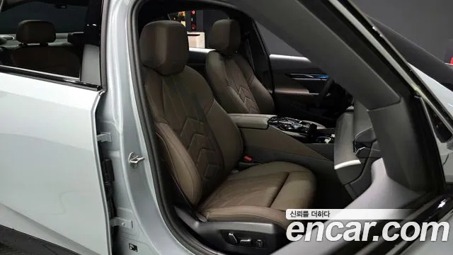 BMW 5 серии 2025 thumb 6
