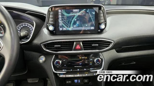 Hyundai Santa Fe 2018 thumb 2