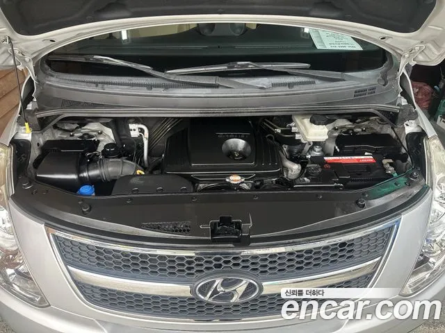 Hyundai Staria 2009 thumb 7
