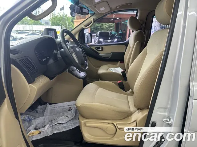 Hyundai Staria 2009 thumb 6