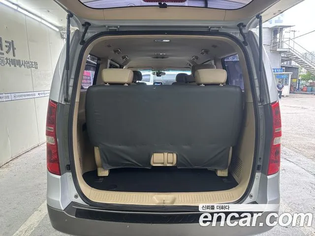 Hyundai Staria 2009 thumb 12