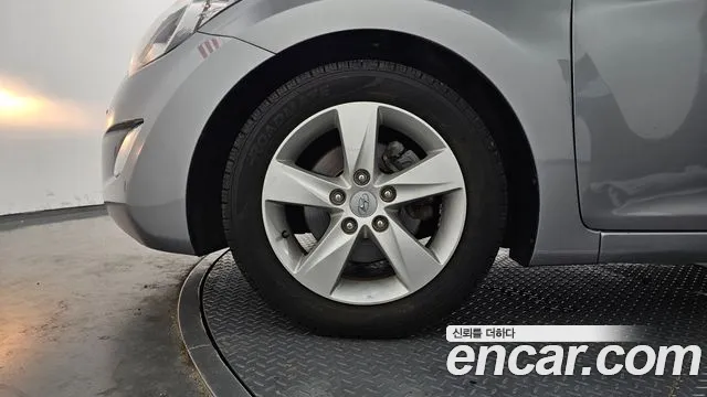 Hyundai Avante 2011 thumb 11
