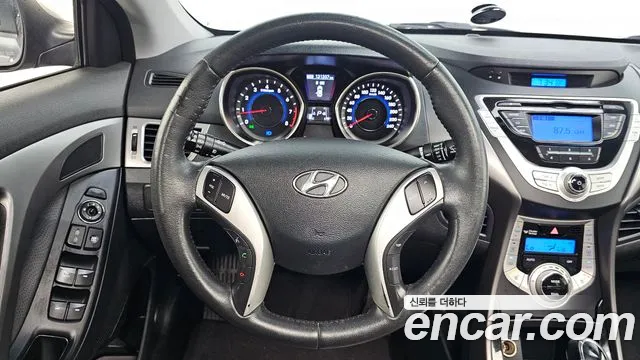 Hyundai Avante 2011 thumb 3