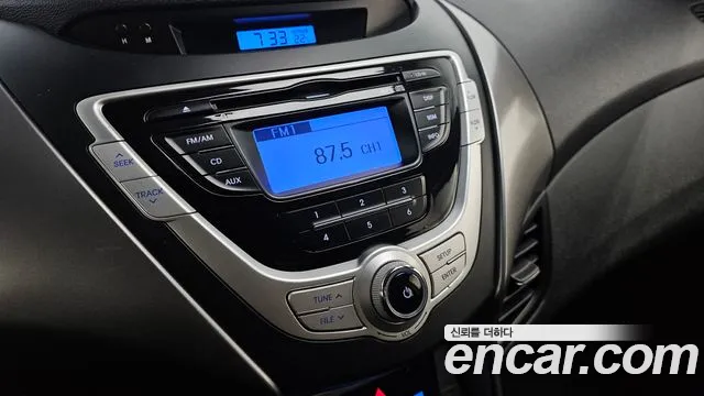 Hyundai Avante 2011 thumb 4