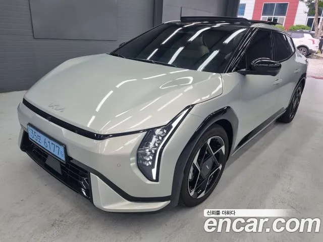 Kia EV4 2025 thumb 11