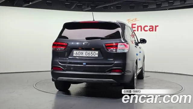 Kia Sorento 2016 thumb 8