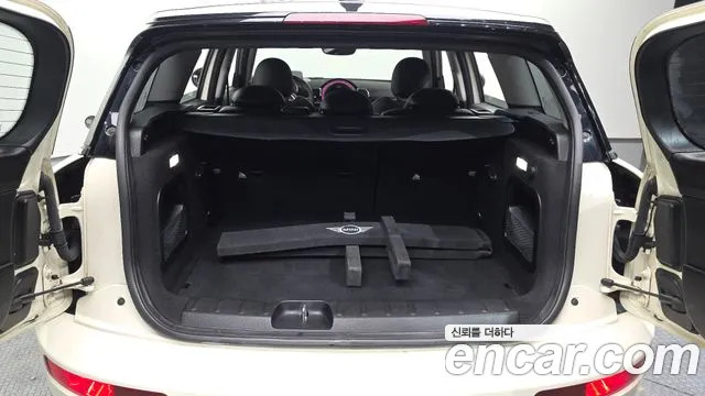 Mini Cooper Clubman 2017 thumb 5