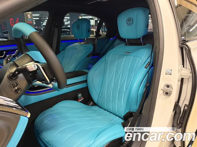 Mercedes-Benz S-Class 2024 thumb 4