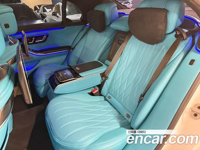 Mercedes-Benz S-Class 2024 thumb 8