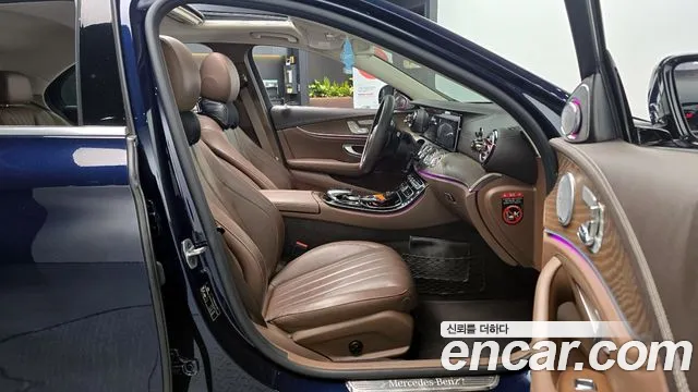 Mercedes-Benz E-Class 2019 thumb 7