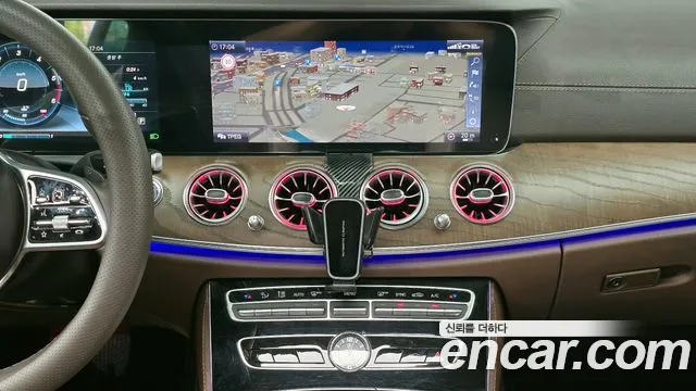 Mercedes-Benz E-Class 2019 thumb 8