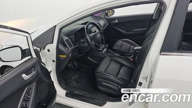 Kia K3 2013 thumb 2