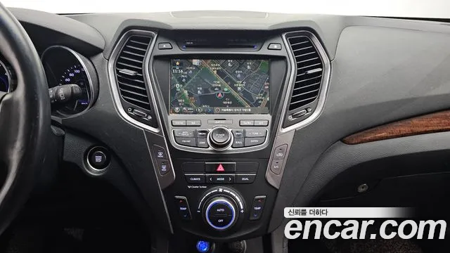 Hyundai Санта Фе 2014 thumb 6