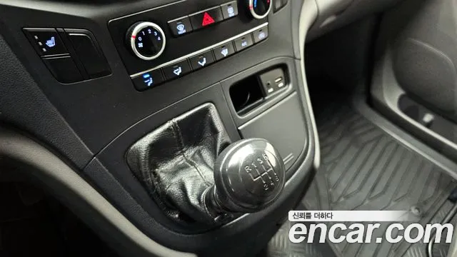 Hyundai Staria 2016 thumb 9