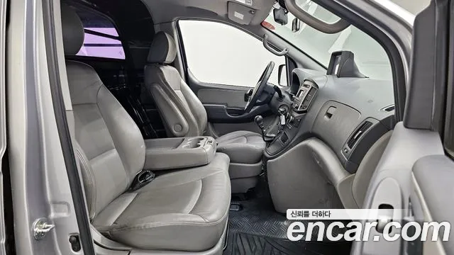 Hyundai Staria 2016 thumb 12