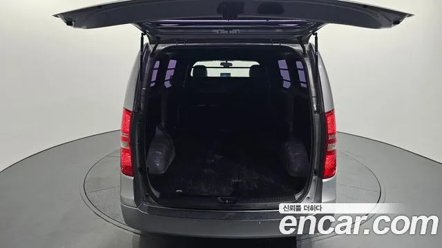 Hyundai Staria 2016 thumb 3