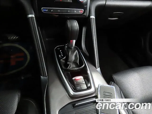 Renault QM6 2016 thumb 9