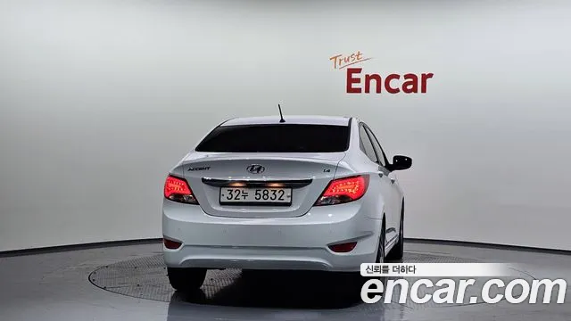 Hyundai Accent 2018 thumb 12