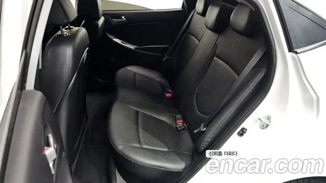 Hyundai Accent 2018 thumb 10
