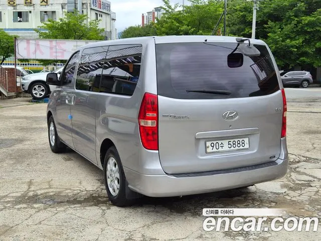 Hyundai Staria 2011 thumb 11