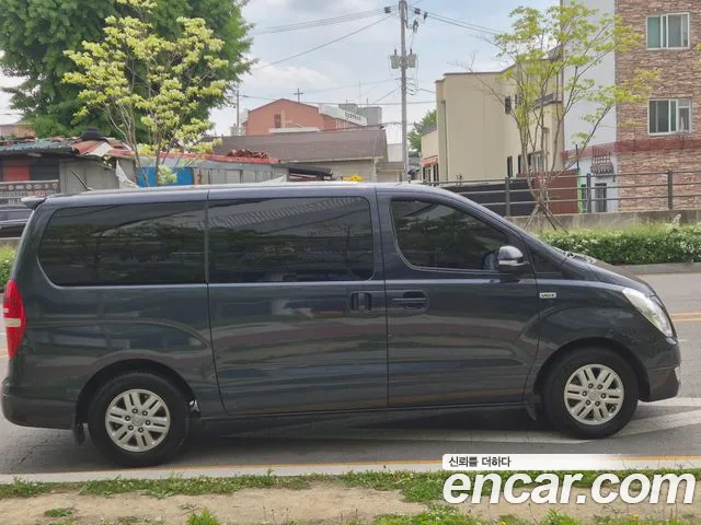 Hyundai Staria 2017 thumb 9